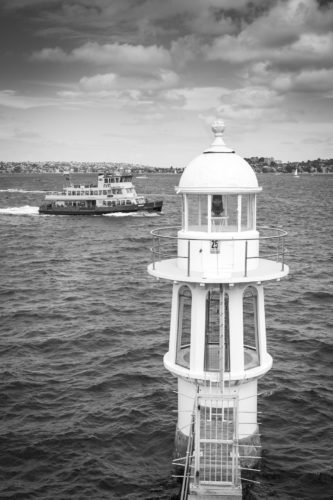 ID D17 2346 – Le phare veille